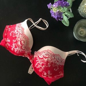 Victorias Secret Very Sexy Plunge Bra w/ Crystals